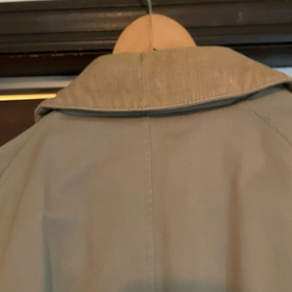 Vintage Land N Lakes coat. Size large.